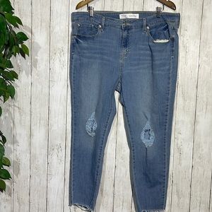 Levi's Signature Mid Rise Slim Boyfriend Blue Jeans Torn Distressed Sz‎ 18